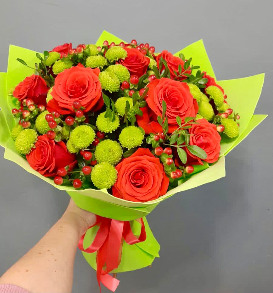 Букет цветов из: Хризантемы и Розы в Коростово