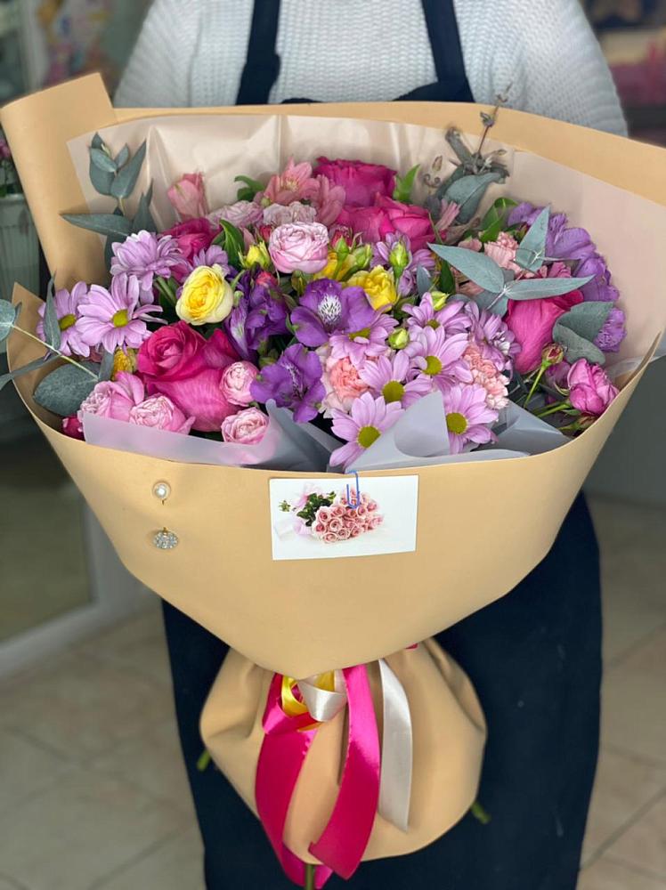 Букет цветов из: Хризантемы, Гвоздики и Альстромерии в Коростово