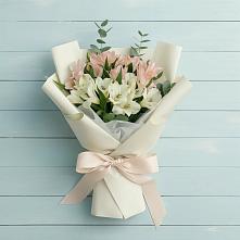 Букет цветов из:  Альстромерии в Коростово
