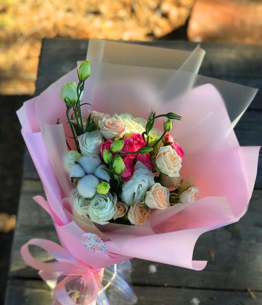 Букет цветов из: Розы и Лизиантусы в Коростово