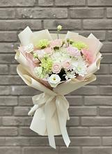 Букет цветов из:  Гвоздики, Розы, Лизиантусы и Хризантемы в Коростово